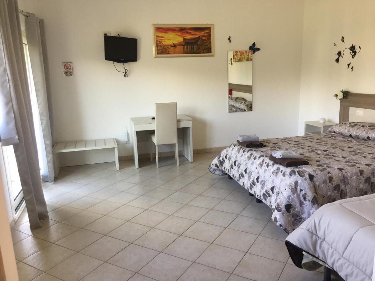 La Maison Di Zia Annina Ad Over The In Sardegna Guest house Olbia